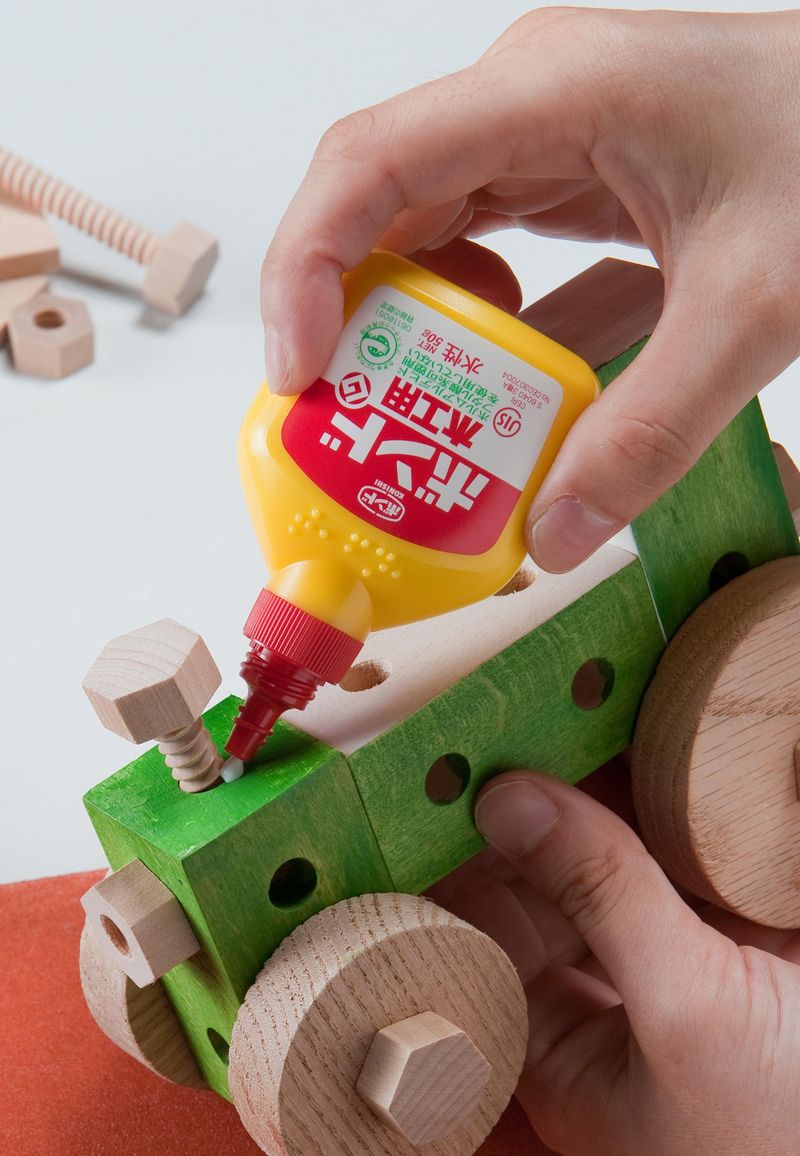 コニシ株式会社