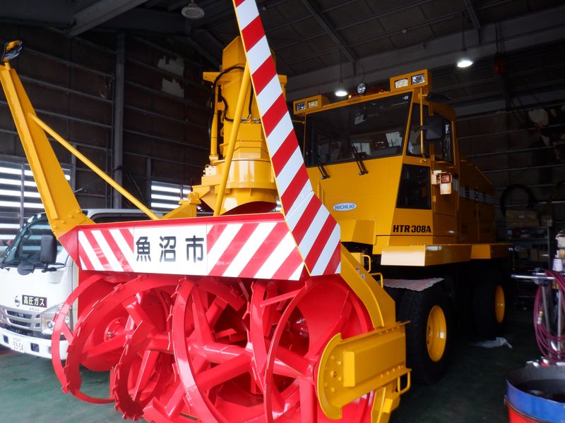 《転勤無/マイカー通勤OK(無料駐車場有)》有限会社小出自動車工業湯沢営業所のアルバイト・バイト求人情報-02