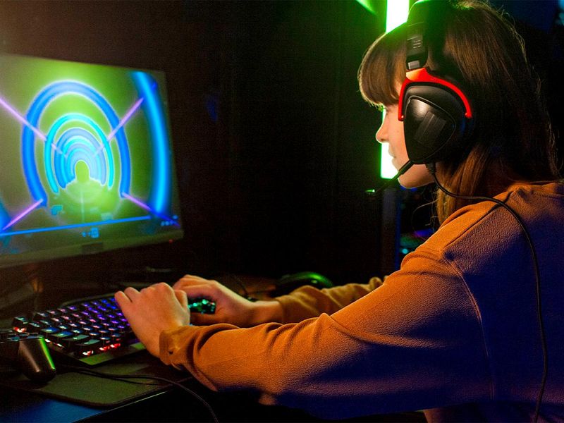 秋葉原の家電量販店のアルバイト・バイト求人情報-02