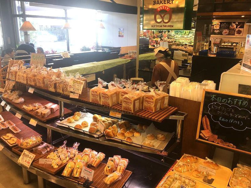 ベーカリープチ　古江店　(有限会社ハンス)のアルバイト・バイト求人情報-04
