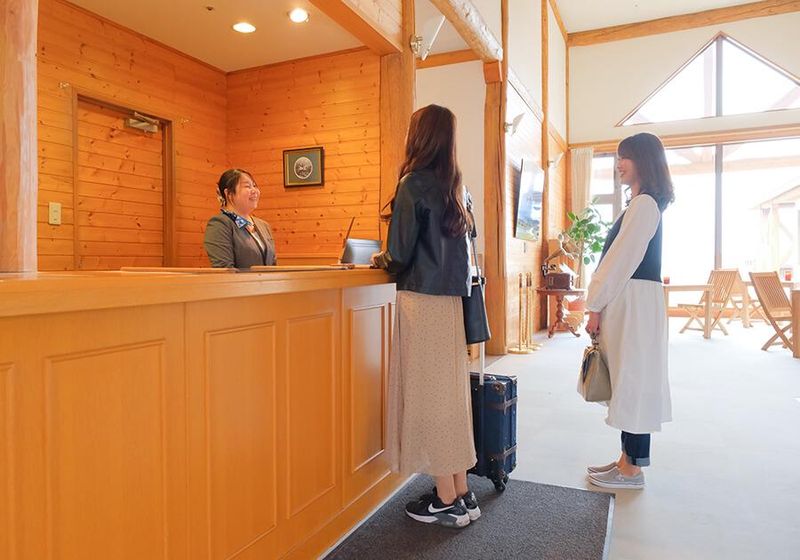 新冠温泉ホテルヒルズ 北海道ホテル&リゾート株式会社のアルバイト・バイト求人情報-02