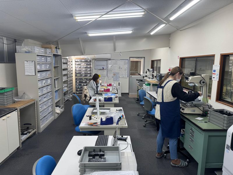 有限会社共同レース　第二工場