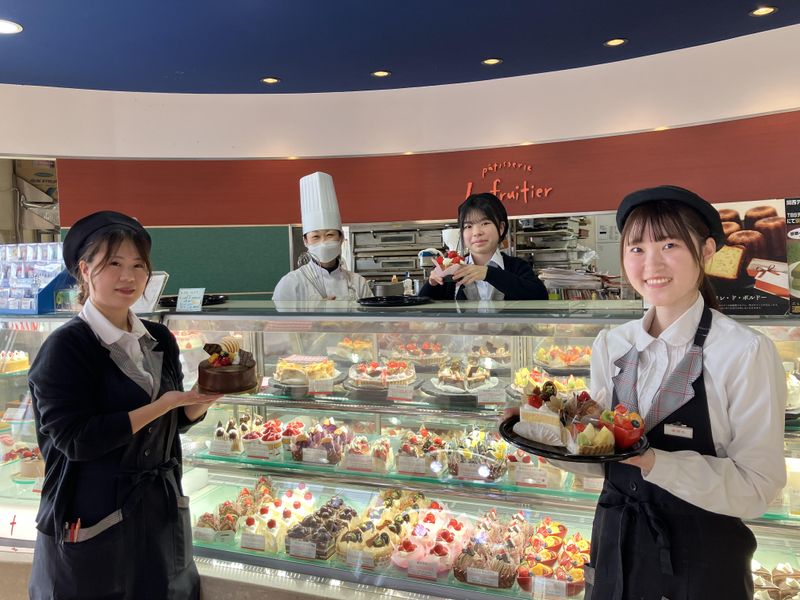 パティスリー ル・フルティエ　MOMOテラス店のアルバイト・バイト求人情報-02
