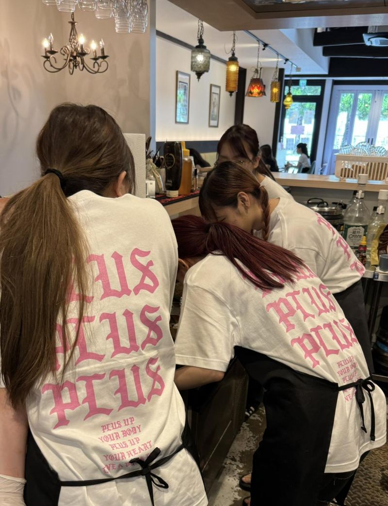 PLUSヨーグルト×アサイーのアルバイト・バイト求人情報-01