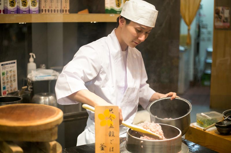 五穀　日比谷シャンテ店の求人3