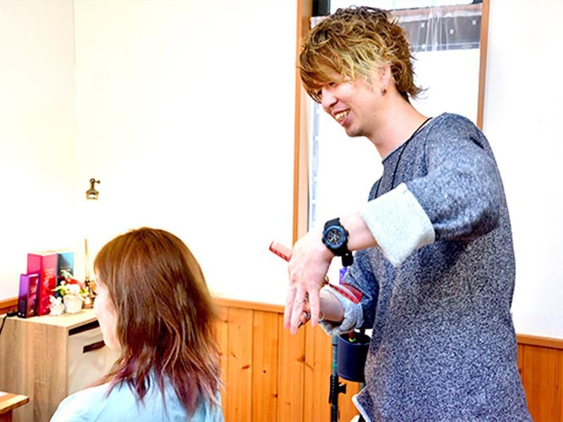 ヘアサロンの美容師・スタイリスト