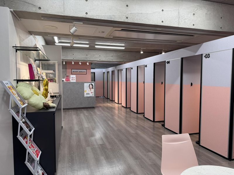 ドクターズ セルフエステ BODY ARCHI 松山店のアルバイト・バイト求人情報-05