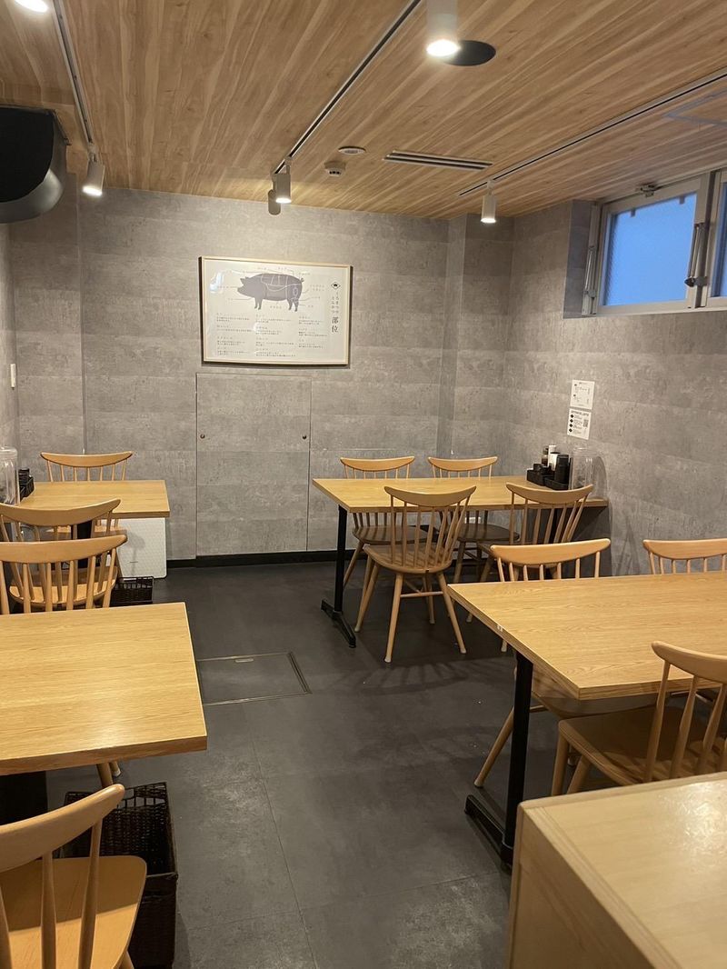 黒豚とんかつ　くろまつ　大名店のアルバイト・バイト求人情報-02