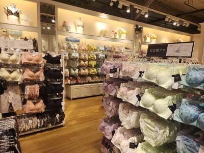 ワコールプレミアムアウトレット御殿場店のアルバイト・バイト求人情報-04