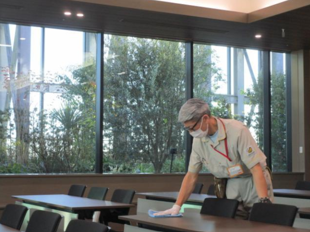 イオンディライト株式会社　渋谷区内のメーカーのアルバイト・バイト求人情報-06