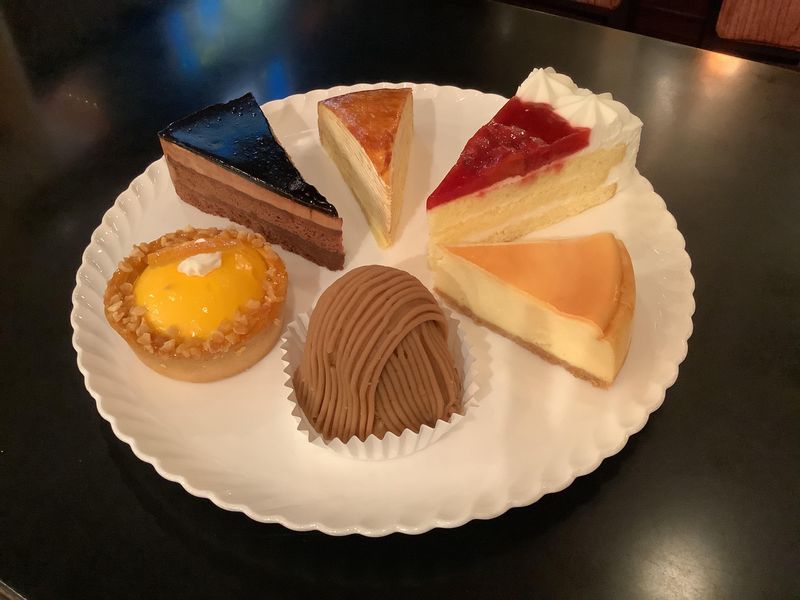 株式会社カノウ商事　カフェ・ド・巴里　池袋西口店のアルバイト・バイト求人情報-03