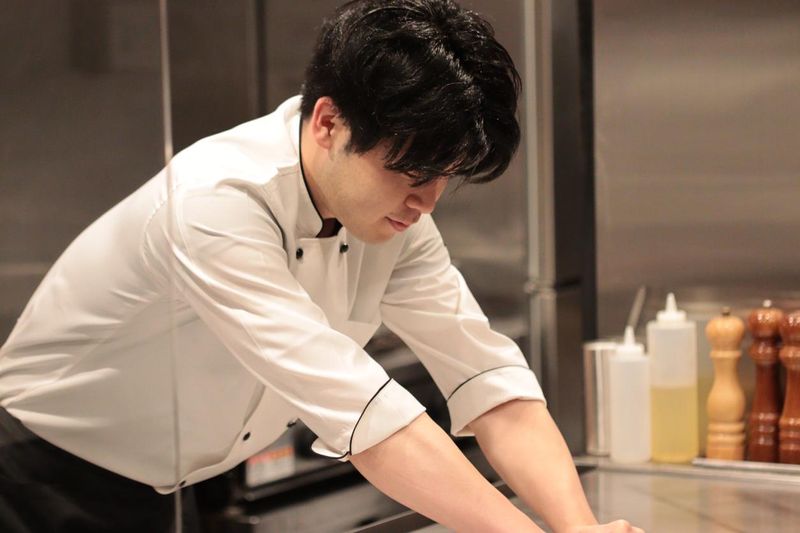mahoroba鉄板 心斎橋のアルバイト・バイト求人情報-03