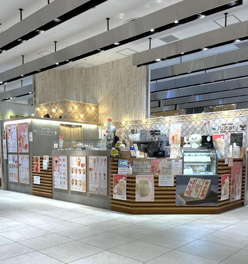マルトメ・ザ・ジューサリーパフェテリア　心斎橋パルコ店のアルバイト・バイト求人情報-03