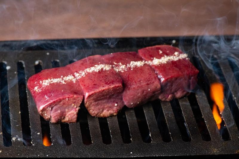 新宿焼肉 ホルモンいのうえのアルバイト・バイト求人情報-01