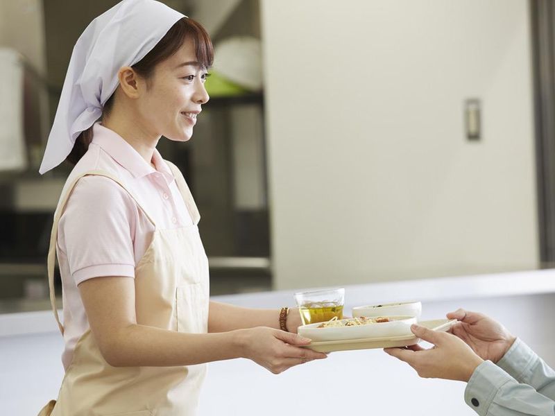 サラダ記念日　(くまさんメディクス内　社員食堂)