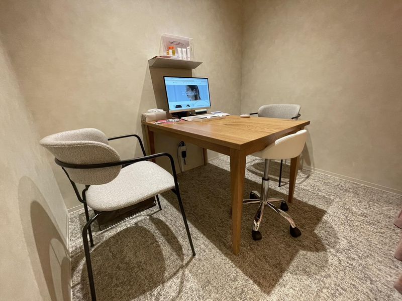 リエンジャン美容クリニック大阪院のアルバイト・バイト求人情報-03