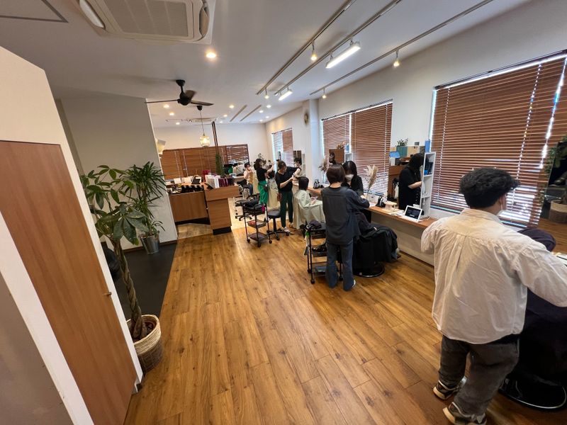 HairBeautyTRUSTのアルバイト・バイト求人情報-02
