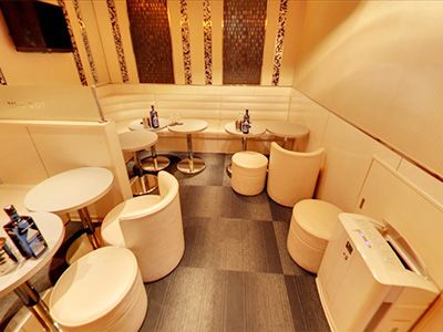 PUB CLUB YIN GOT~インゴット~のアルバイト・バイト求人情報-02
