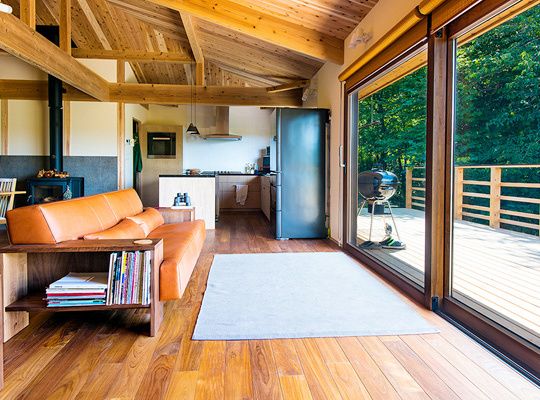 ユニウッド株式会社の求人・転職情報