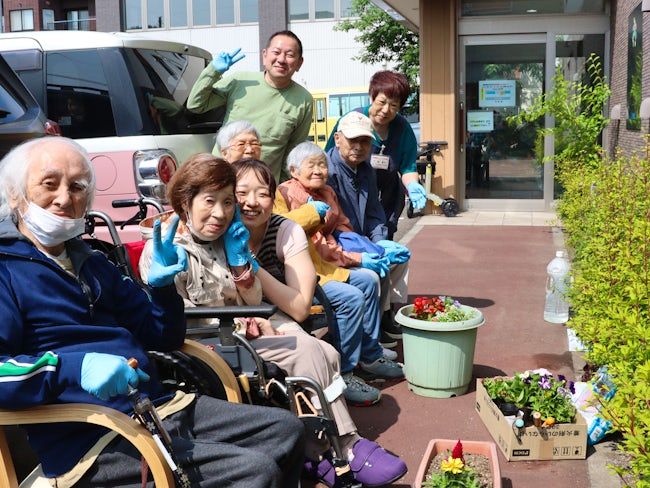 株式会社輝 サービス付き高齢者向け住宅 えんじゅ山の手のアルバイト・バイト求人情報-15