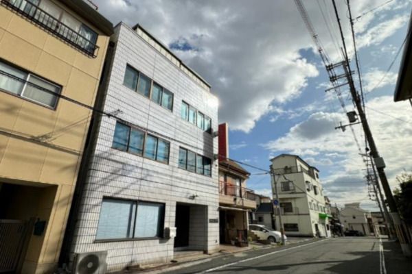 ブルーム日本語学校の求人・転職情報