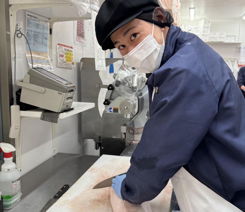肉処大久保　春日部店(生鮮市場TOP内)　株式会社オーエムツーミートのアルバイト・バイト求人情報-02