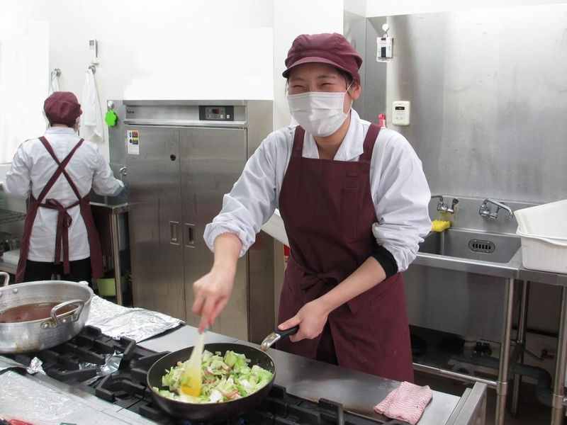 栄養食株式会社<勤務地:中央区晴海にある大手企業内社員食堂>のアルバイト・バイト求人情報-04