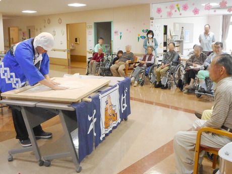 上尾中央医科グループ(AMG)　介護老人保健施設　ナーシングプラザ港北のアルバイト・バイト求人情報-04