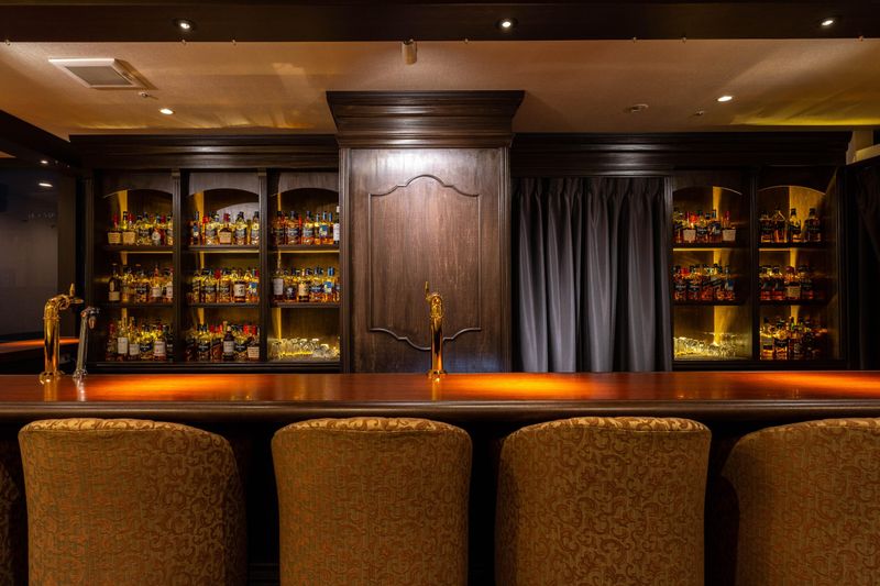 Whisky Bottle Bar Bull 北新地店のアルバイト・バイト求人情報-02