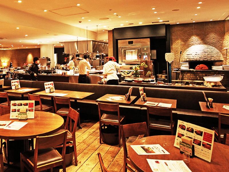 PIZZA SALVATORE CUOMO & GRILL 川崎のアルバイト・バイト求人情報-02