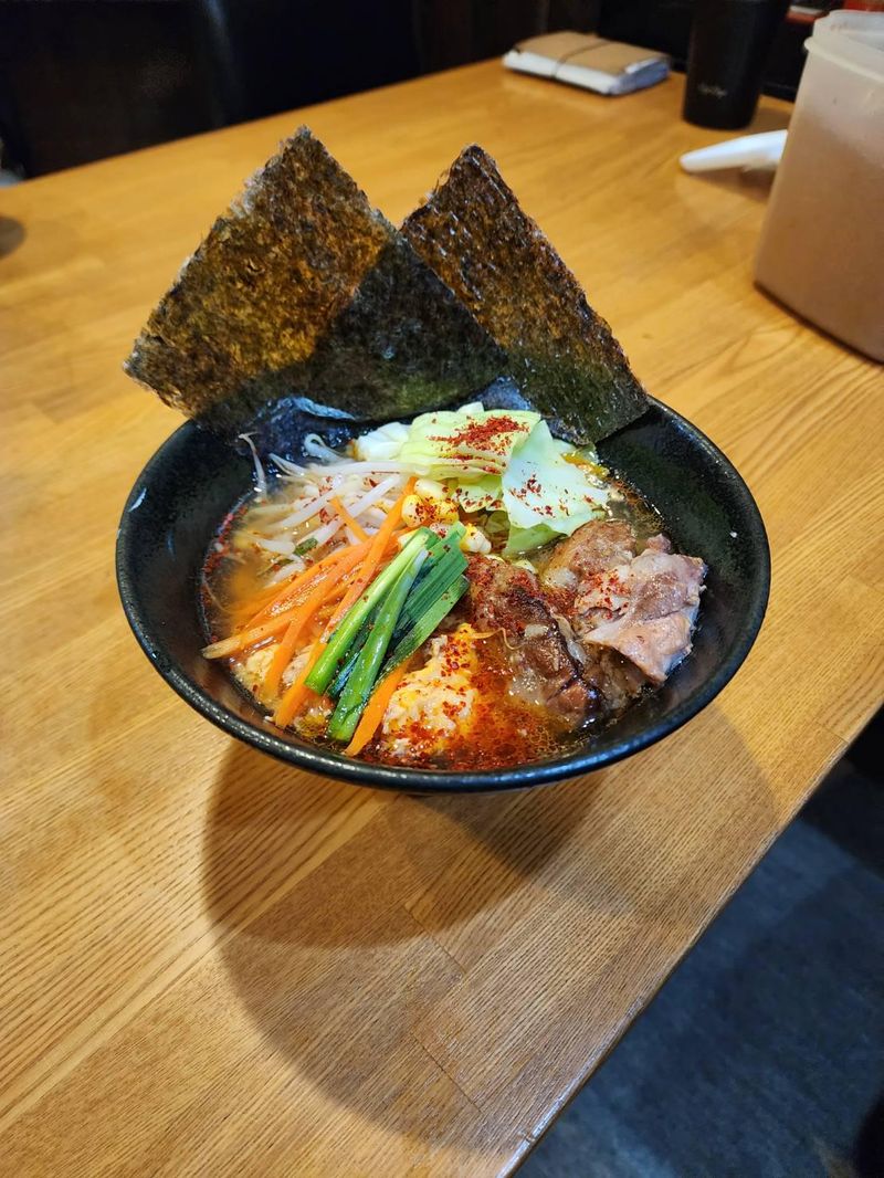 麺屋からから東心斎橋店のアルバイト・バイト求人情報-02