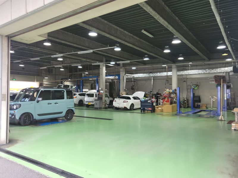 株式会社シンモト自動車 マツダオートザム梅林のアルバイト・バイト求人情報-03