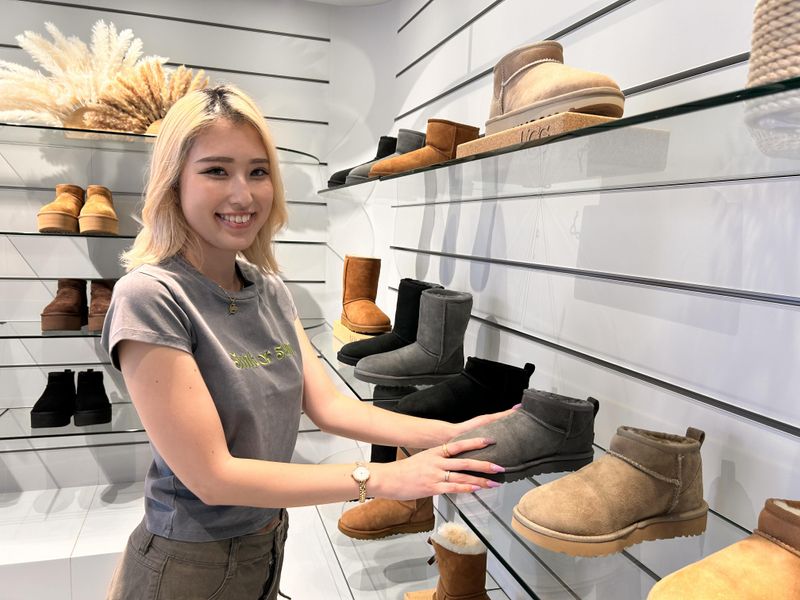 UGG あべのハルカス近鉄/デッカーズジャパン合同会社のアルバイト・バイト求人情報-02