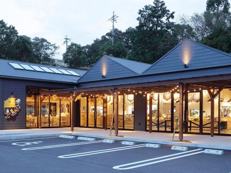 はちみつ専門の総合施設「神戸養蜂場」のアルバイト・バイト求人情報