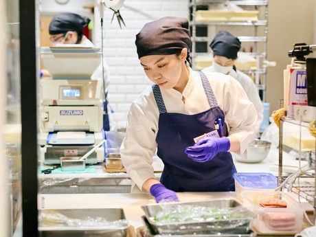 おにまる　西新宿店　【株式会社マリノ】の求人情報