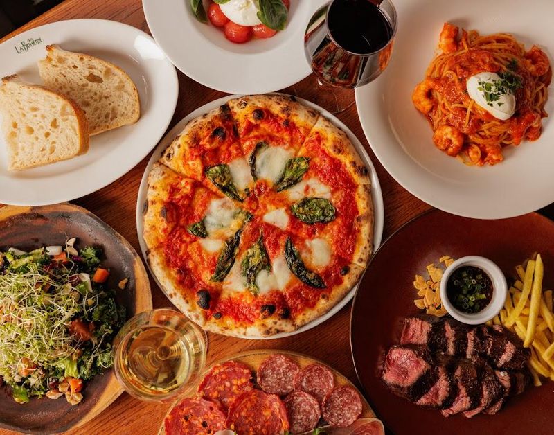 カフェ ラ・ボエム お台場のアルバイト・バイト求人情報-03