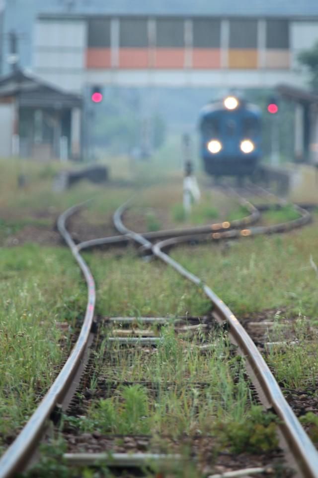 正社員　鉄道車両の製造　艤装作業(電気・配管)