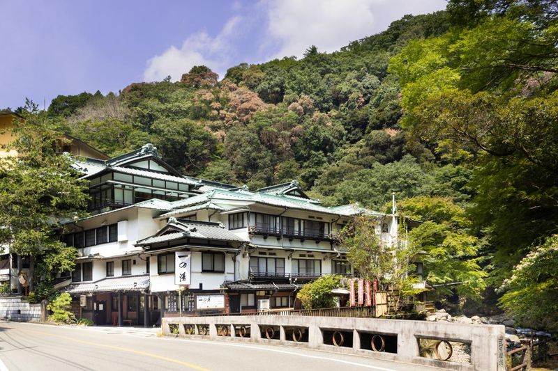 塔ノ沢一の湯本館のアルバイト・バイト求人情報-03