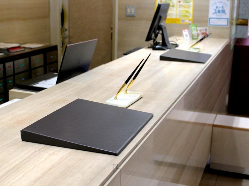 HOTEL ルブラ王山のアルバイト・バイト求人情報-03