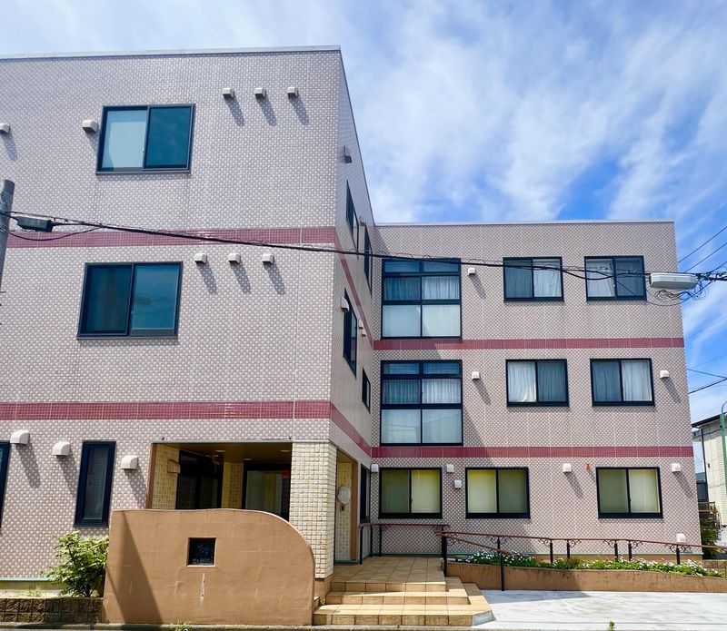 住宅型有料老人ホーム ナーシングHale中川のアルバイト・バイト求人情報-02