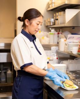 ドトールコーヒーショップ 西天満宇治電ビル店のアルバイト・バイト求人情報-04