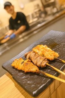 炭火串焼・鶏料理 八千屋　株式会社ハチバンが運営する焼き鳥屋(パート・アルバイト)のアルバイト・バイト求人情報-02