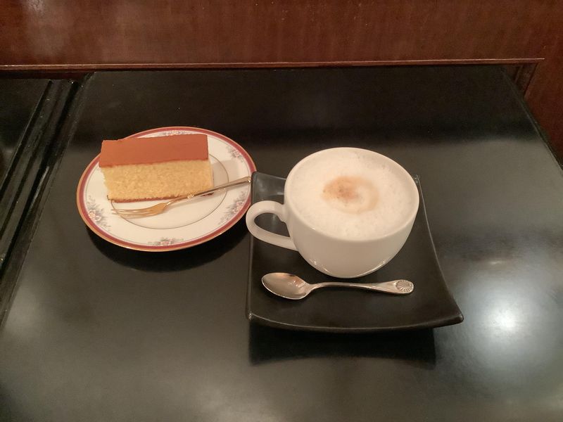 株式会社カノウ商事　カフェ・ド・巴里　池袋西口店のアルバイト・バイト求人情報-02