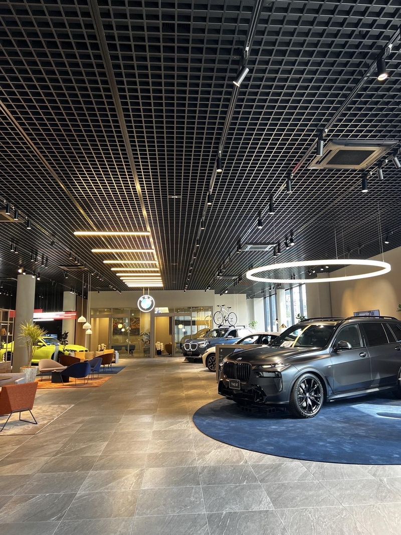 Kokusai-Kogyo BMW　宮の森営業所のアルバイト・バイト求人情報-04