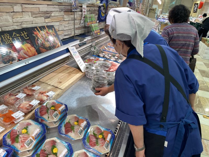 鎌万水産　ラスカ平塚店のアルバイト・バイト求人情報-02