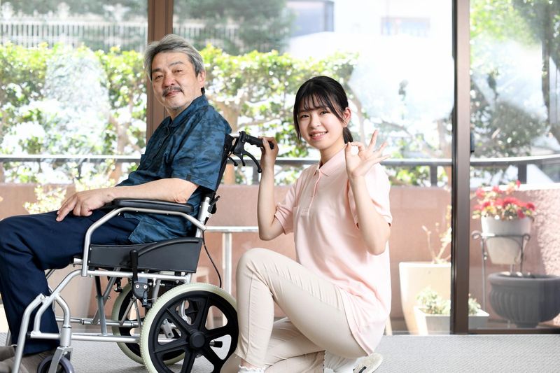 有料老人ホームひまわり苑のアルバイト・バイト求人情報-02