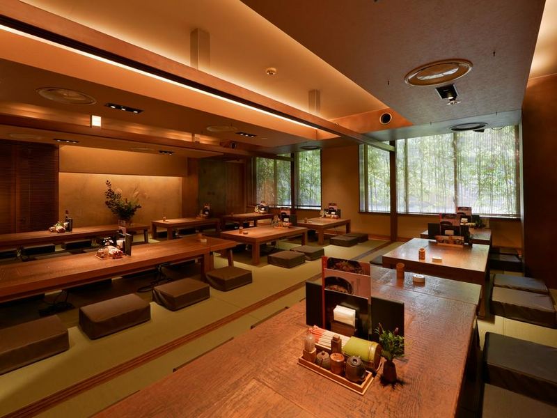 株式会社カトープレジャーグループ　あげたち 匠の細麺 つるとんたん 大国町店のアルバイト・バイト求人情報-02