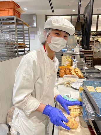 BURDIGALA TOKYO　東京駅ｸﾞﾗﾝｽﾀ店の求人3