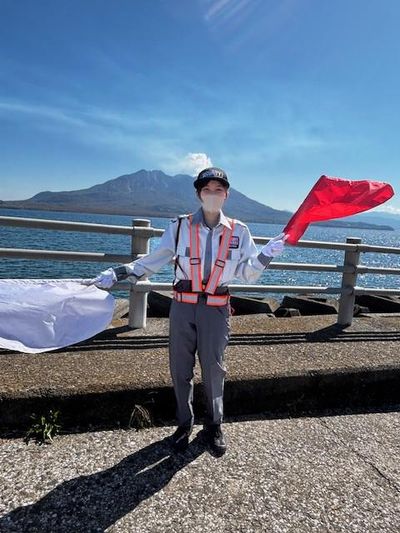 9/24限定 5〜6時間 交通誘導員 鹿児島市 8000円 R(アール) の求人情報 - 鹿児島市天文館
