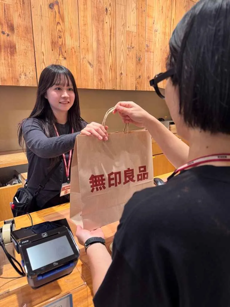 無印良品　東京ミッドタウンのアルバイト・バイト求人情報-08